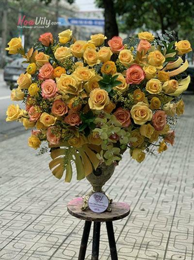 Bình hoa chúc mừng - Ngày rực rỡ nhất