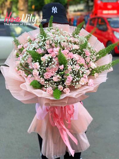 Bó hoa cẩm chướng hồng - Tự tình