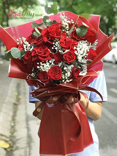 Bó hoa hồng đỏ - Love is red