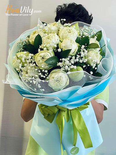 Bó hoa sen trắng - Nét đẹp yêu kiều