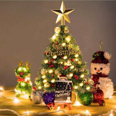 Gợi ý những nơi trang trí cây noel mini đẹp nhất trong không gian sống của bạn