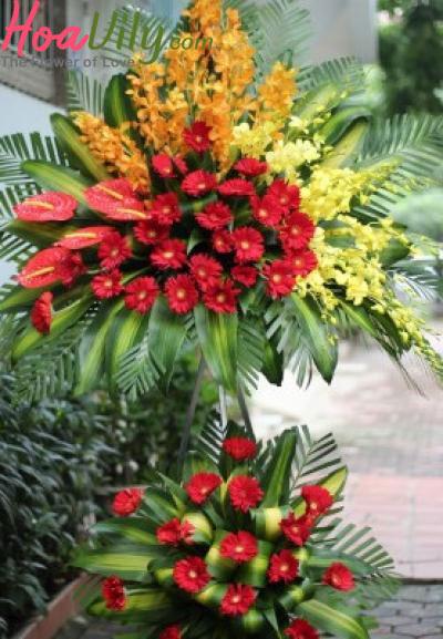 Hoa khai trương công ty