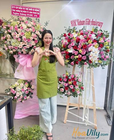 Hoa Vily - Hơn 10 Năm Gói Trọn Yêu Thương Trong Từng Đóa Hoa