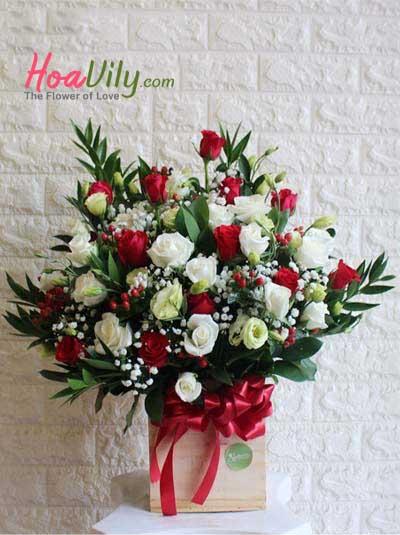 Hộp hoa chúc mừng - Ngày mới tươi đẹp