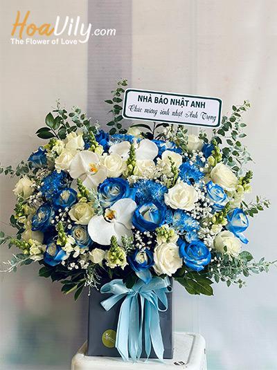 Hộp hoa chúc mừng - Vạn sự khải hoàng
