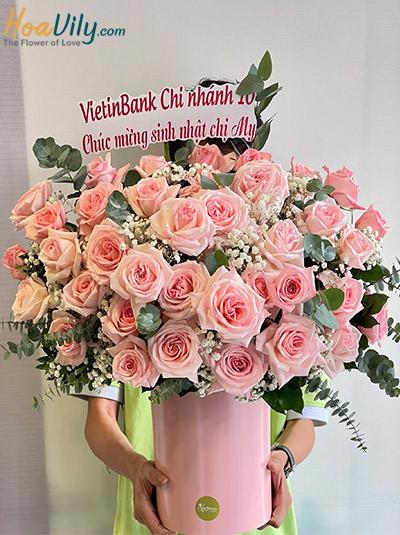 Hộp hoa sinh nhật - Dịu dàng gửi trao