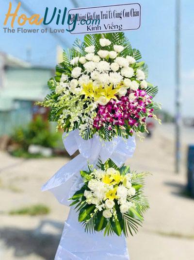 Kệ hoa chia buồn - Ngày thương nhớ