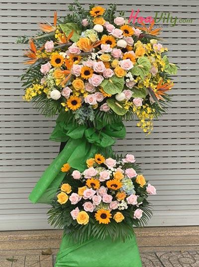 Kệ Hoa Khai Trương - Khởi Đầu Rực Rỡ
