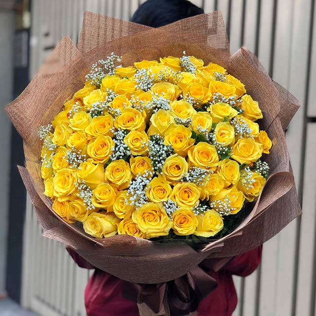 Bó hoa hồng vàng mang ý nghĩa tình bạn
