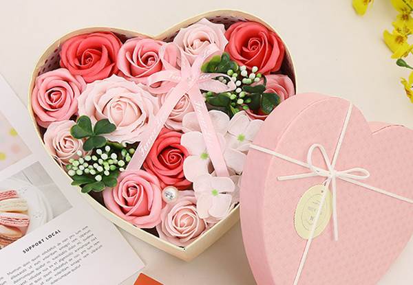 Hoa hồng sáp thơm cho tình yêu ngọt ngào và hạnh phúc
