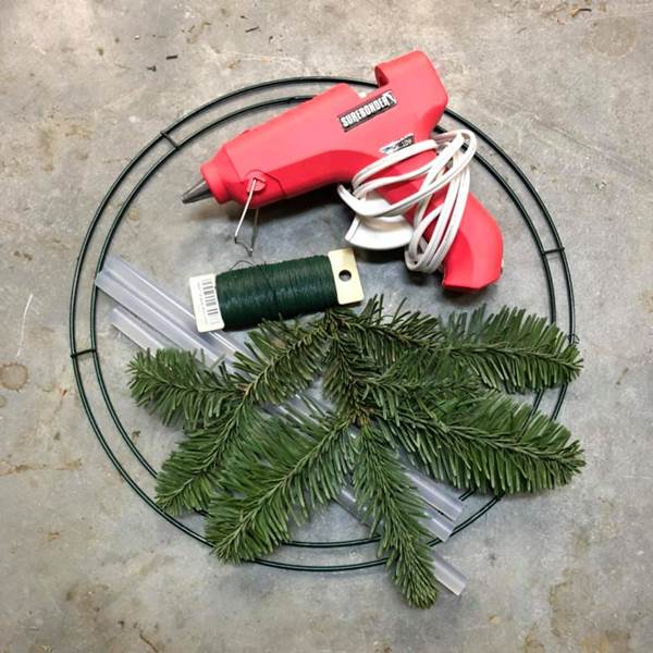 Nguyên liệu làm vòng nguyệt quế trang trí Noel