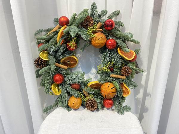 Địa chỉ bán vòng nguyệt quế Noel đẹp, giá rẻ