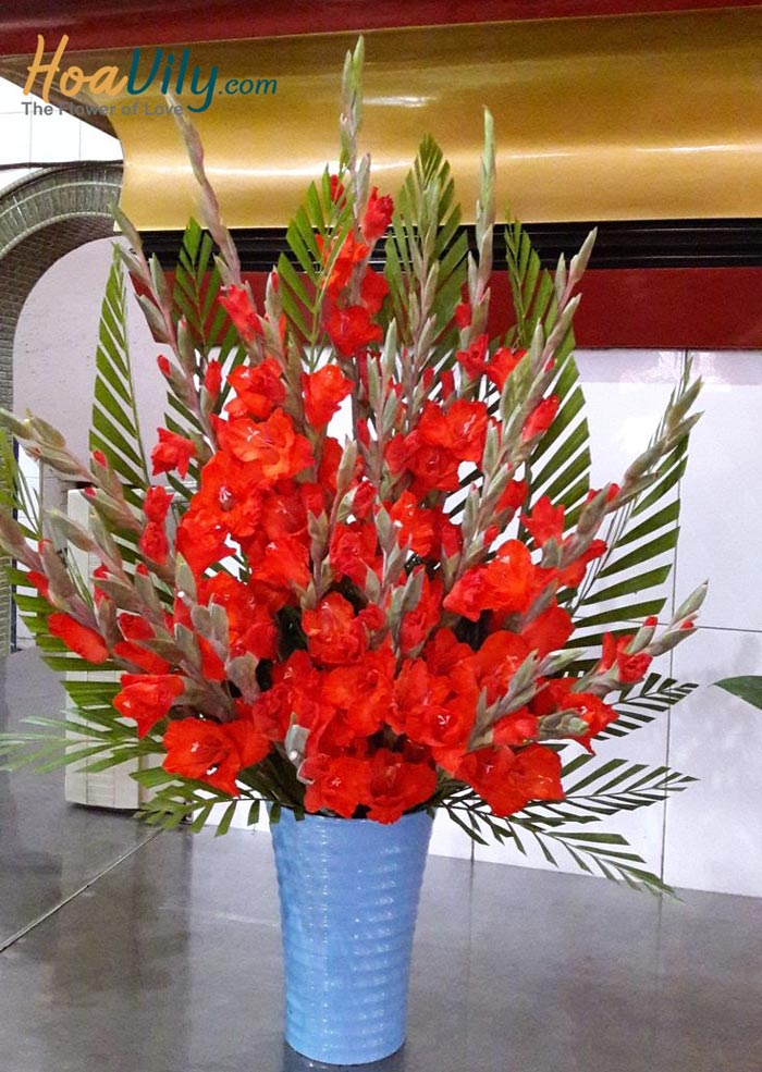 Cách cắm hoa lay ơn trang nghiêm