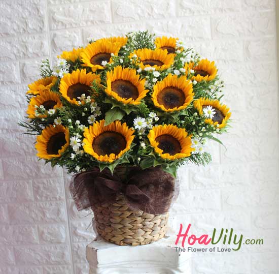 Giỏ hoa hướng dương - Khởi đầu mới - Hoavily