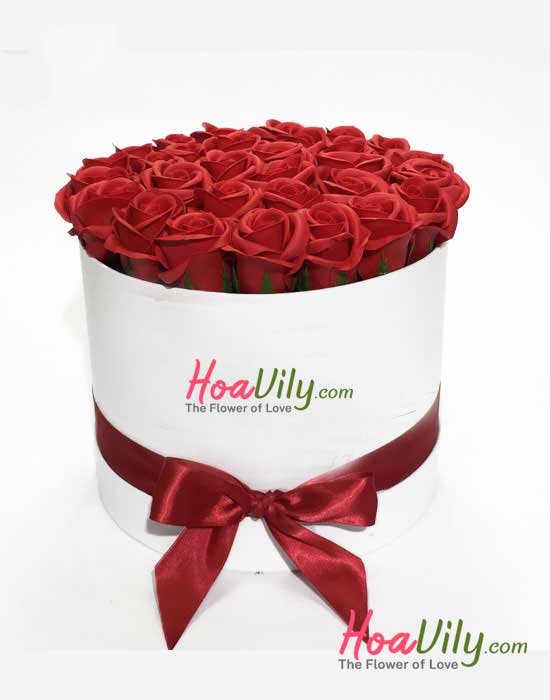 Hộp Hoa Hồng Sáp Thơm Màu Đỏ - Hộp tròn trắng - Hoavily
