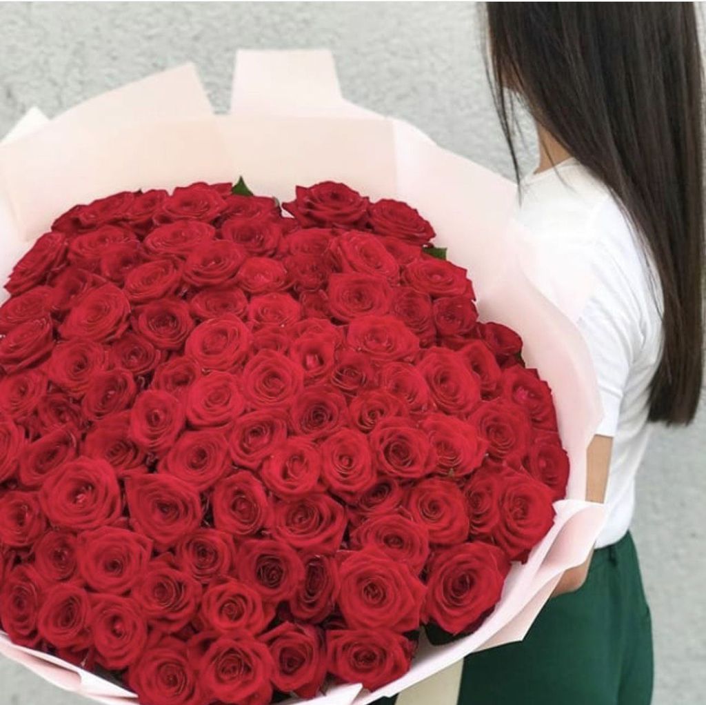bó hoa hồng đỏ tình yêu