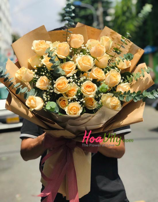 Bó hoa hồng sinh nhật - Luôn bên em Bó hoa hồng sinh nhật - Luôn bên em