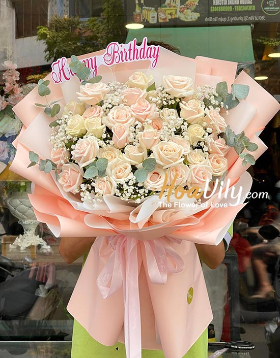 Bó hoa hồng xinh - Thầm thì tiếng yêu