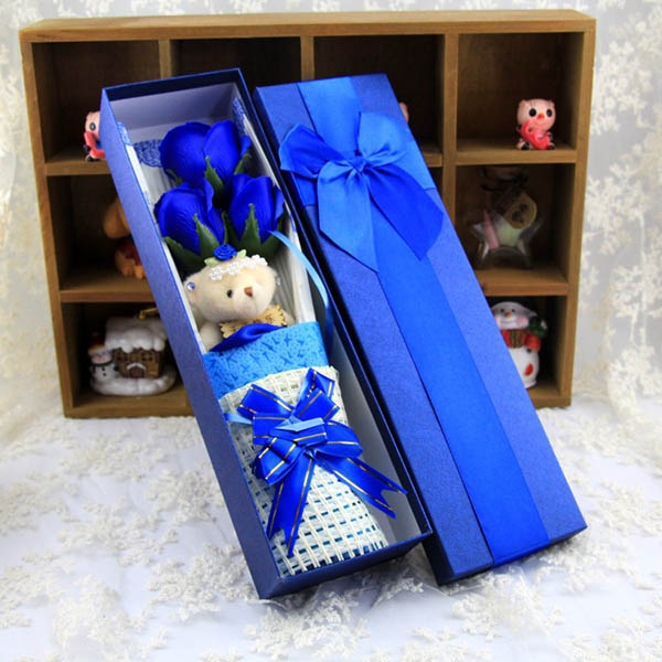 Hoa hồng sáp thơm màu xanh tượng trưng cho sự vĩnh cửu Hoa hồng sáp thơm màu xanh tượng trưng cho sự vĩnh cửu