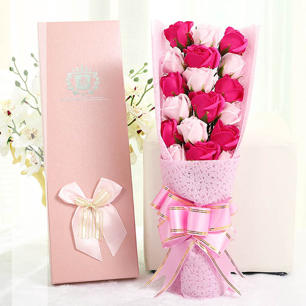Hoa hồng sáp thơm tặng ngày 8/3 tuyệt đẹp Hoa hồng sáp thơm tặng ngày 8/3 tuyệt đẹp