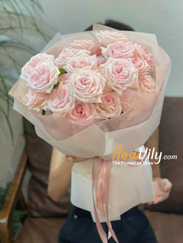 Bó hoa hồng đẹp - Một chút đáng yêu
