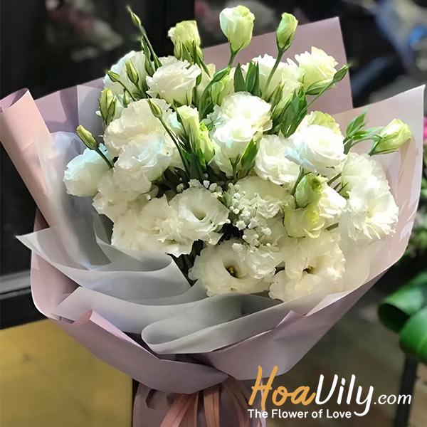Bó hoa cát tường tone trắng sang trọng mừng tốt nghiệp