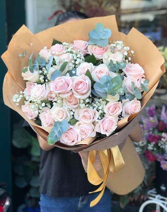 Bó hồng Pastel nền nã