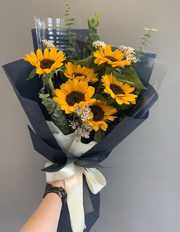 Hoa hướng dương tặng bạn ngày lễ tốt nghiệp