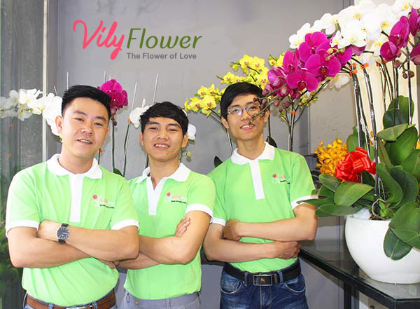 Shop hoa lan hồ điệp trắng tại Hoavily